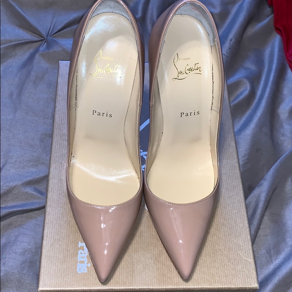 Christian Louboutin Nude size 40